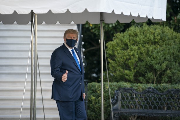 Koronavirüse yakalanmıştı! Trump hastaneye böyle götürüldü