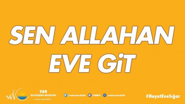 Foto - Koronavirüsle ilgili afişleri gören dönüp bir daha baktı!