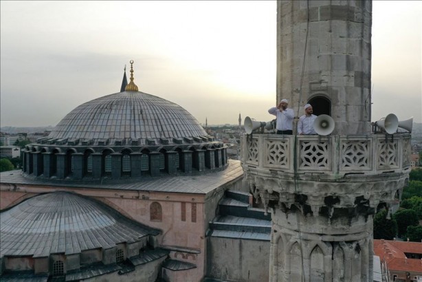 Foto - Koronavirüsten sonraki felaket olarak adlandırılıyordu! Bu kez o ülkede saldırıya geçtiler