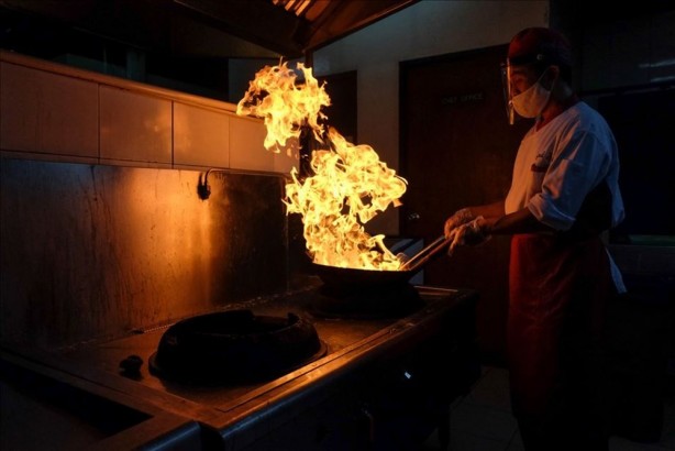 Foto - Koronavirüsten sonraki felaket olarak adlandırılıyordu! Bu kez o ülkede saldırıya geçtiler