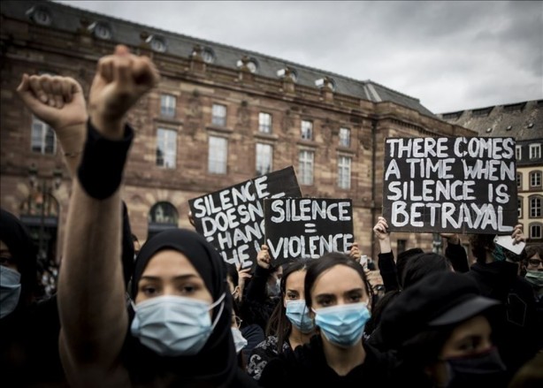 Foto - Koronavirüsten sonraki felaket olarak adlandırılıyordu! Bu kez o ülkede saldırıya geçtiler