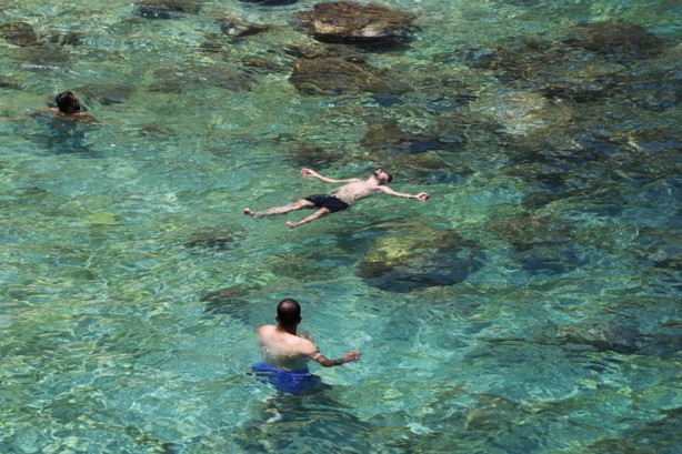 Foto - Korsanların saklandığı koy turistlerin ilgi odağı oldu