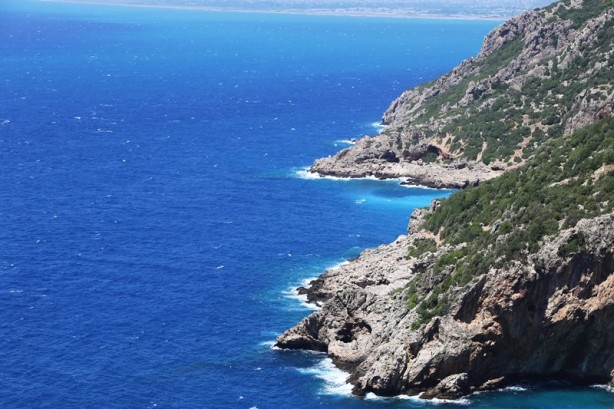 Foto - Korsanların saklandığı koy turistlerin ilgi odağı oldu