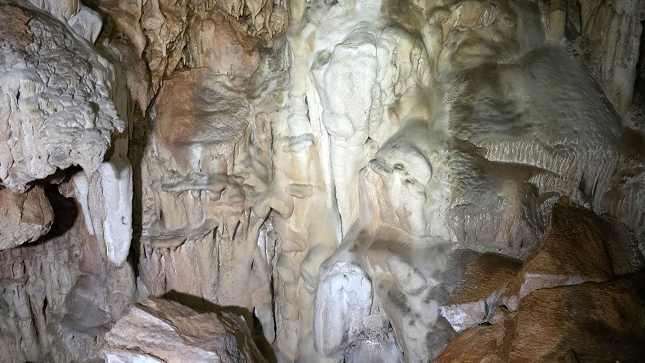 Foto - Koruma altına alındı! Yeni keşfedilen mağaranın yanı başında tarih çıktı 