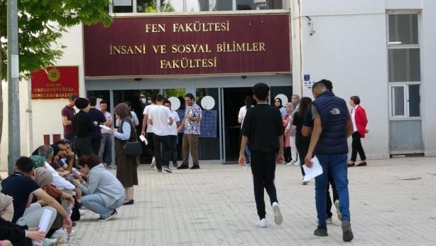 Foto - Koşarak yetiştiler! Maraton sınavdan önce başladı