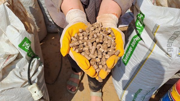 Foto - KOSGEB desteğiyle tesis kurdu! Bu ürün kömüre alternatif 
