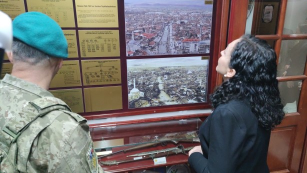 Kosova Cumhurbaşkanı Mehmetçikle iftar yaptı