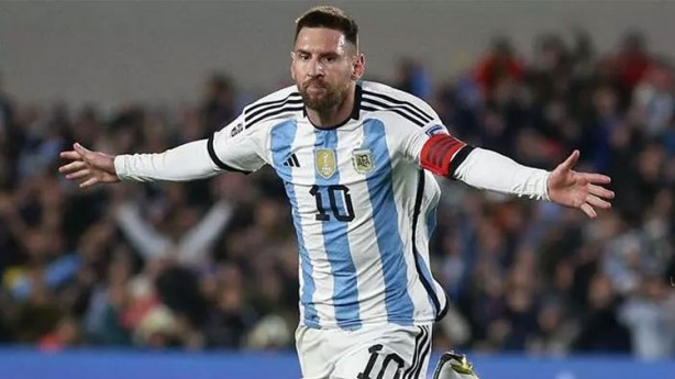 Foto - Koşun Ekrem’e haber verin! Messi’nin peçetesi açık arttırmada