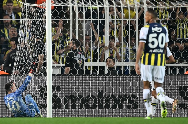 Kötü haber! Fenerbahçe'de o futbolcu artık iflas etti... Yönetim artık yeter dedi!