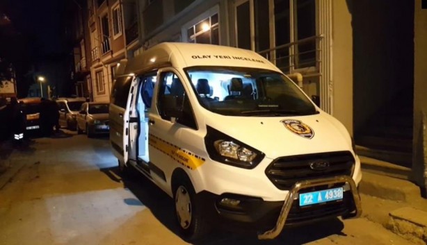 Foto - Kötü kokuyu alınca ekiplere haber verdiler: Çürümüş ceset bulundu!