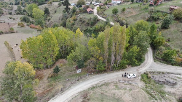 Foto - Köy halkı şaşkın! Ölmeden mezara girdi