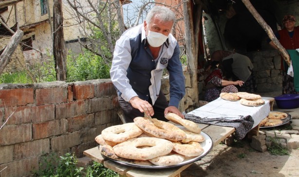 Foto - Köy muhtarından takdir toplayan hareket