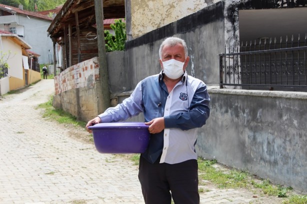 Foto - Köy muhtarından takdir toplayan hareket