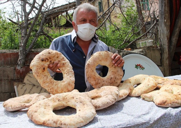 Foto - Köy muhtarından takdir toplayan hareket