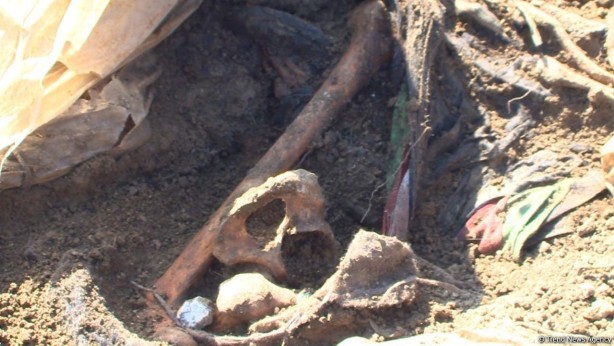 Foto - Köyde toplu mezar bulundu