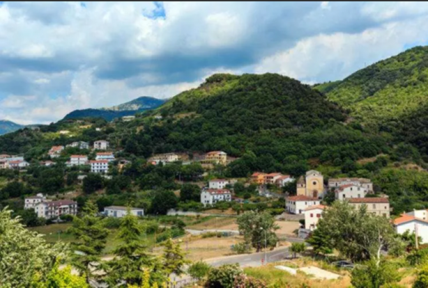 Foto - Köye dönüş için büyük teşvik... Taşınana 44 bin euro! Tek bir şart var...