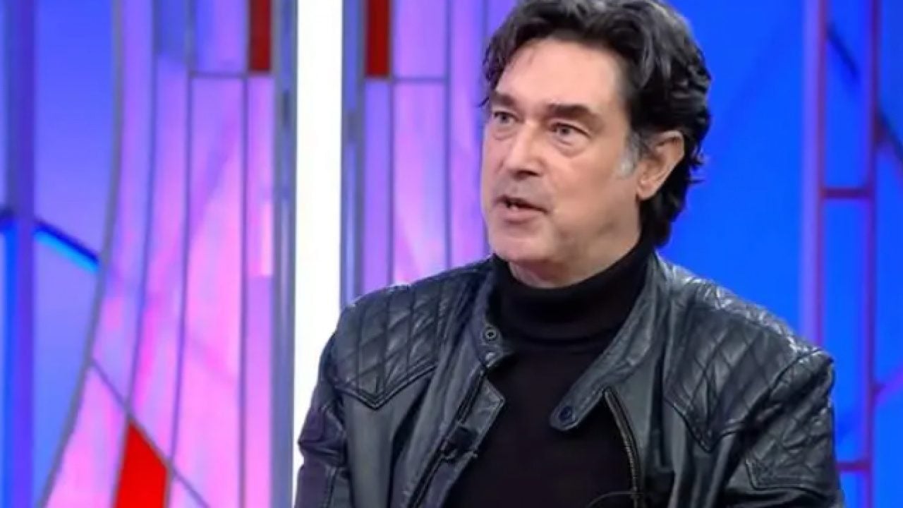 Burak Hakkı'nın yeni mesleği şaşırttı! Şimdi siparişlere yetişemiyor!