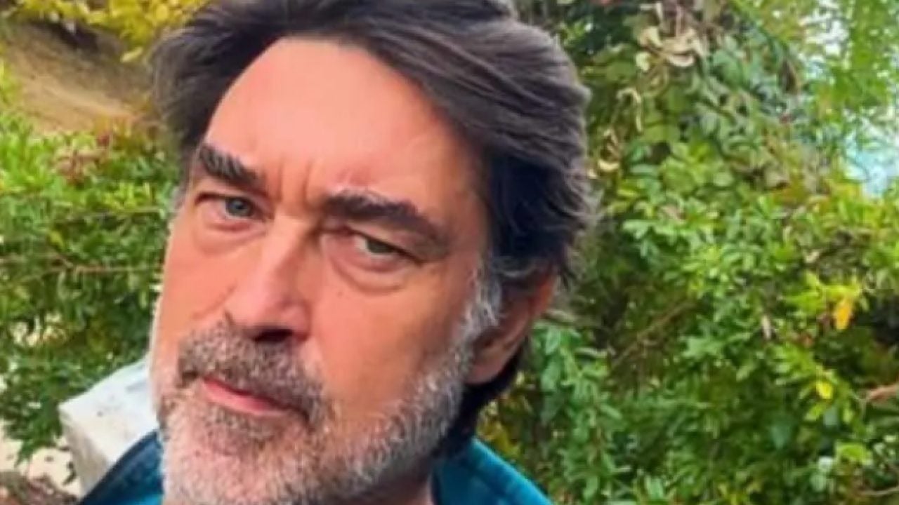 Foto - Burak Hakkı'nın yeni mesleği şaşırttı! Şimdi siparişlere yetişemiyor!