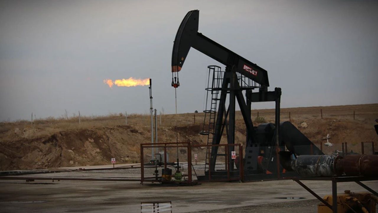 Foto - Köylülerle anlaşılamadı! Petrol dolu araziye el konuldu