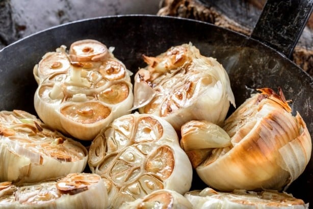 Foto - Közlenmiş sarımsak deyip geçmeyin! Bakın tüketince ne oluyor
