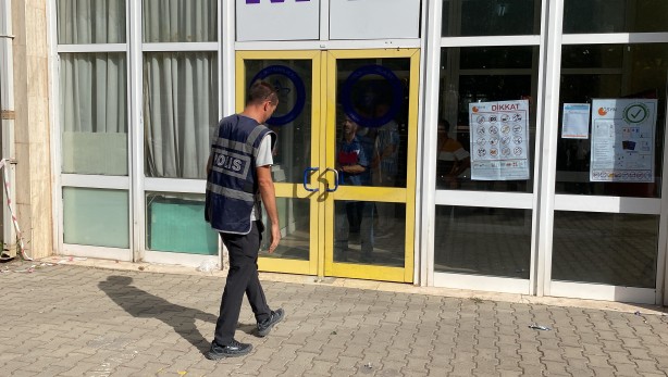 Foto - KPSS heyecanı başladı! Sınava geç kalan birçok aday kapıda kaldı