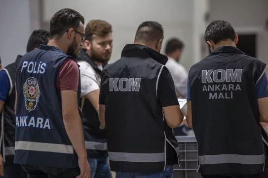 Foto - KPSS soruşturması kapsamında Yediiklim Yayınevine operasyon