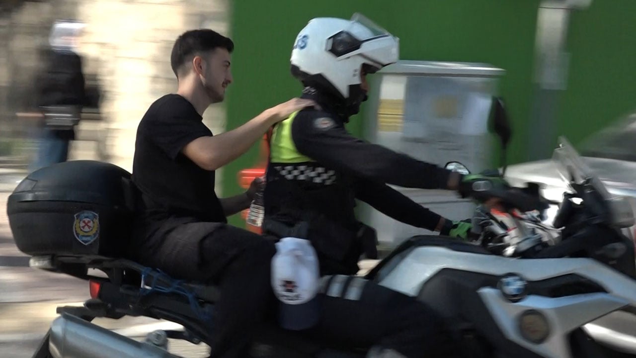 KPSS’ye dakikalar kala kimliğini unuttuğunu fark etti! Anne ve motosikletli polis seferber oldu