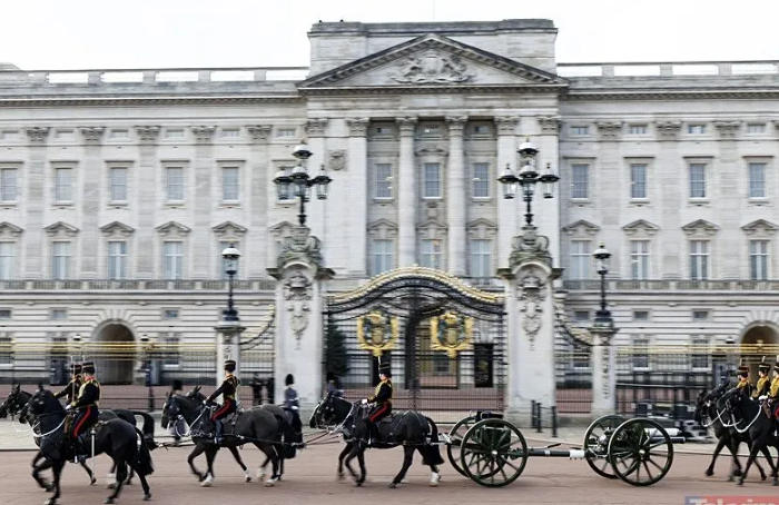 Foto - Kral Charles’tan Arapça selam! Kur’an’dan ayet okudu! Katar Emiri Sani'nin İngiltere ziyareti gündeme damga vurdu