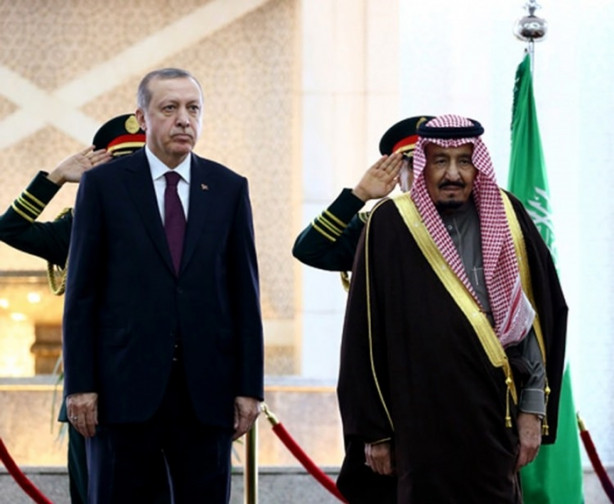 Foto - Kral Selman'dan Cumhurbaşkanı Erdoğan'a jest