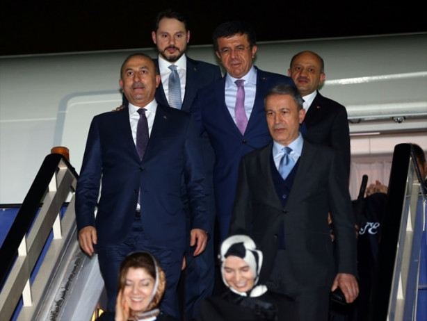 Foto - Kral Selman'dan Cumhurbaşkanı Erdoğan'a jest