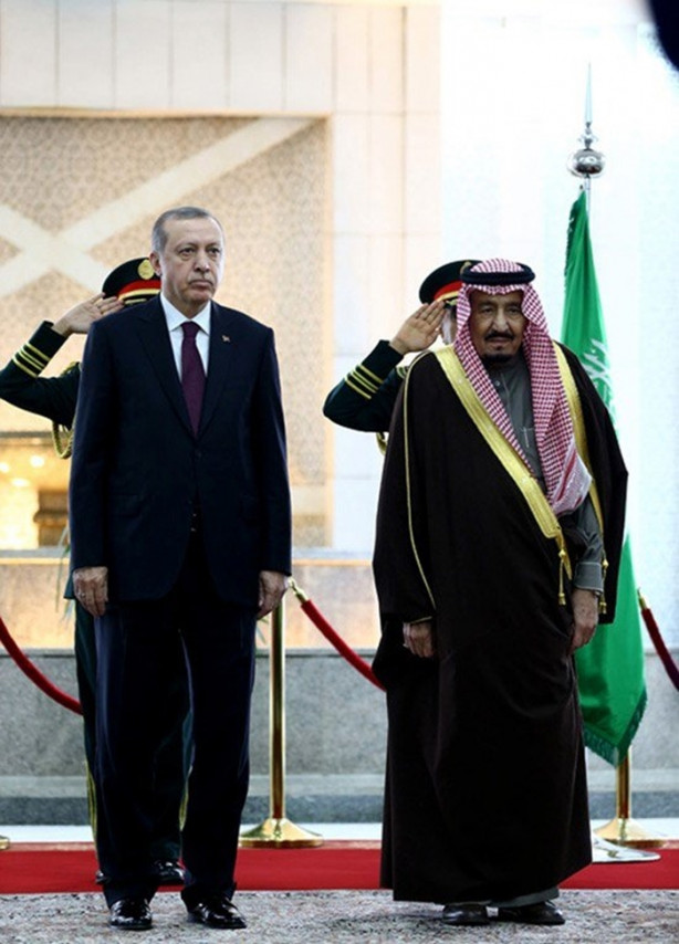 Foto - Kral Selman'dan Cumhurbaşkanı Erdoğan'a jest