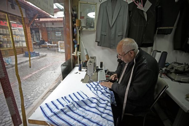 Foto - "Kral terzi" çizgili pijama efsanesini yaşatmaya devam ediyor