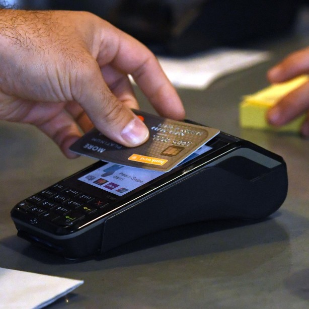 Foto - Kredi kartı borcu olanlar dikkat! Kredi kartı borçlarına yapılandırma geldi, asgari ödeme tutarı değişti