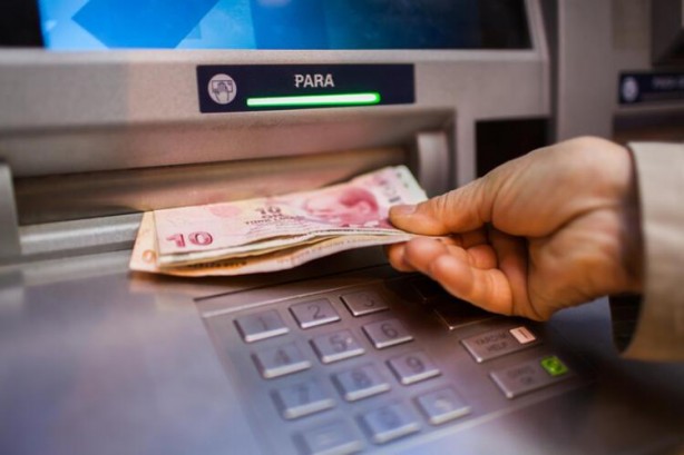 Foto - Kredi kartı kullananlar dikkat! İşte gelir-gider dengesini kurmanın sırrı