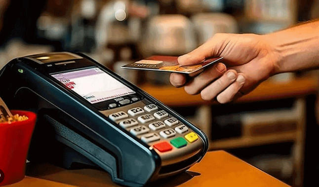 Foto - Kredi kartları durduğu yerde cep yakıyor! 65 milyar TL yıllık kart aidatı alınıyor