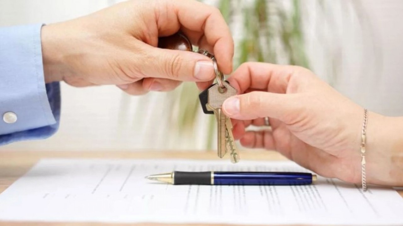 Foto - "Kredi mi çekiyorum?" dedirten ilan! Kiraladığı ev için talep ettikleri ağızları açık bıraktı