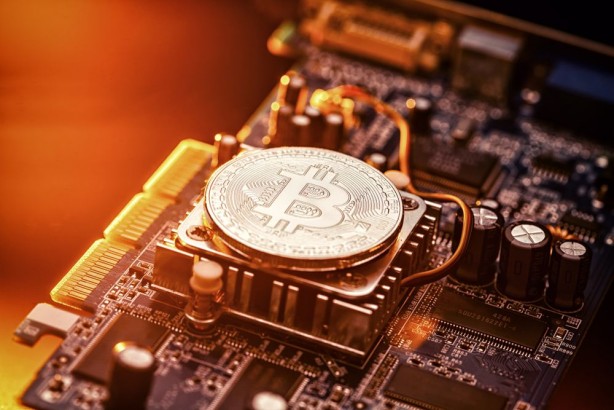 Foto - Kripto para madenciliği için yeni tehlike