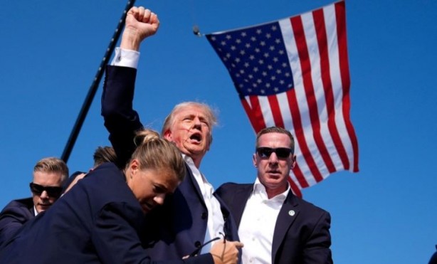 Kritik eyaletlerde Trump, moruk Biden'a fark attı