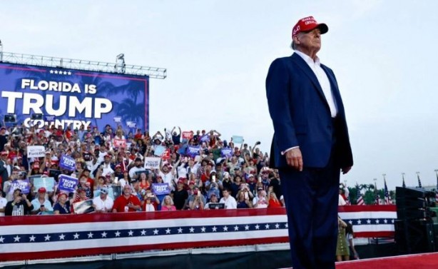 Foto - Kritik eyaletlerde Trump, moruk Biden'a fark attı