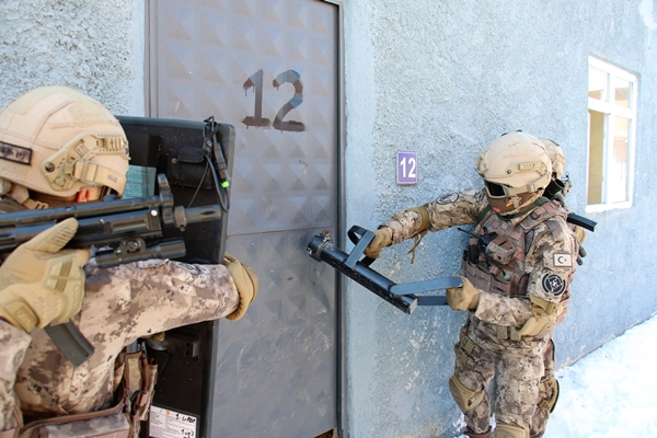 Foto - Kritik operasyonlara böyle hazırlanıyorlar... Dünyada sadece 3 tane var