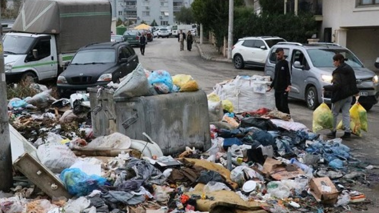 Foto - Kriz çözüldü pislik bitmedi: Çöp sorunu devam ediyor