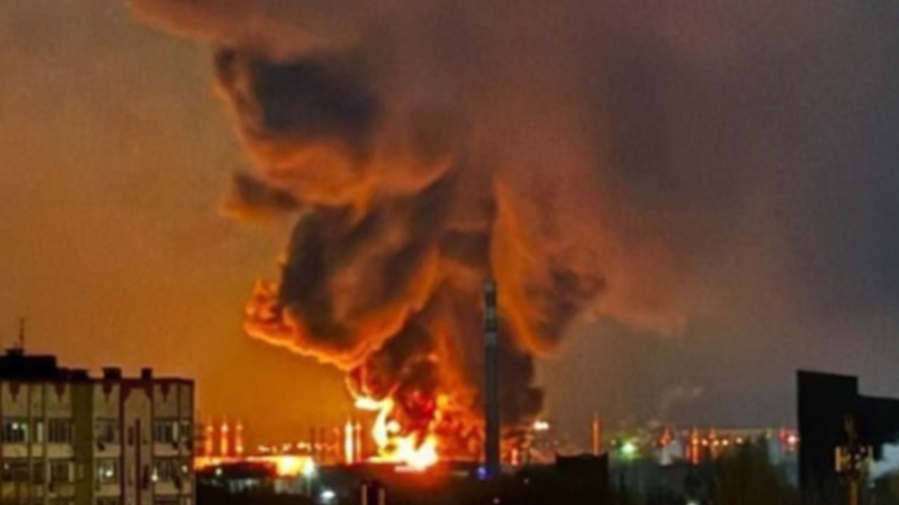 Foto - Kriz hiç olmayacak kadar büyüyecek! Petrol tesisi vuruldu