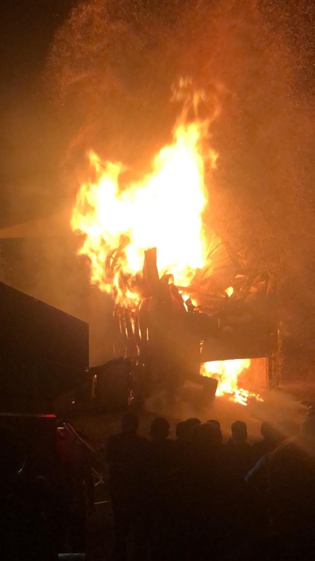 Foto - Krom maden tesisi alev alev yandı