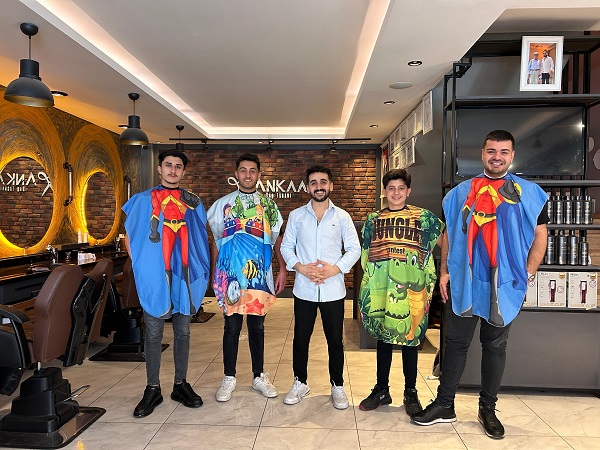 Foto - Kuaförden müşterilerine şaşırtan sürpriz! 