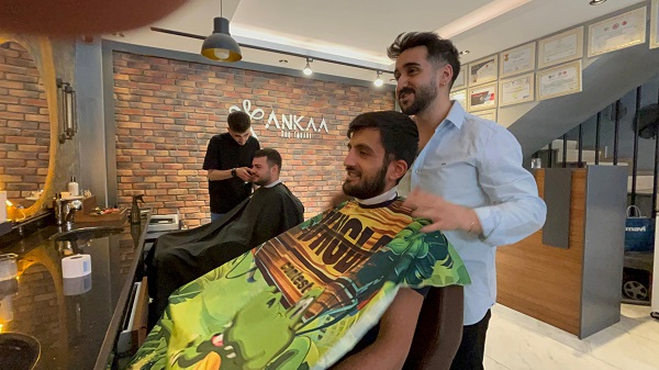 Foto - Kuaförden müşterilerine şaşırtan sürpriz! 