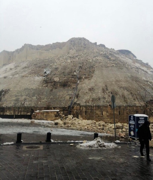 Foto - Küçücük bir umut! Herkes sustu o noktaya odaklandı