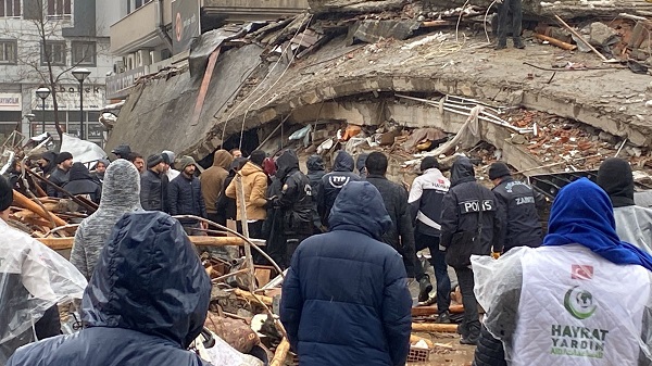 Foto - Küçücük bir umut! Herkes sustu o noktaya odaklandı