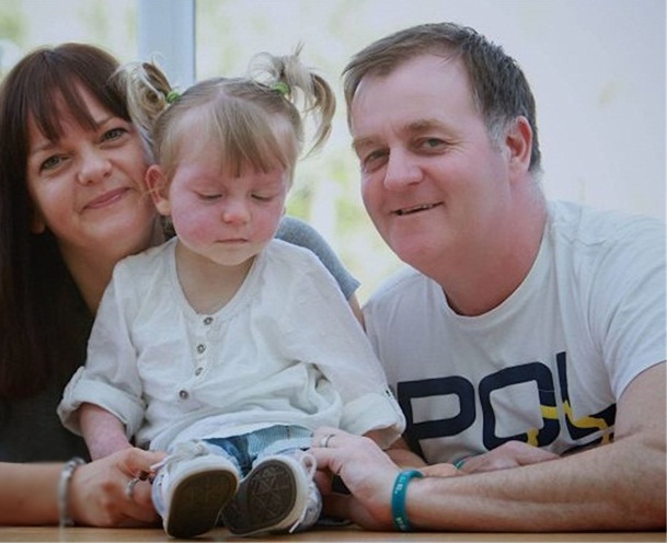 Foto - Küçük kızın büyük cesareti