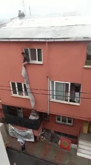 Foto - Küçükçekmece'de çıkan yangında can pazarı yaşandı
