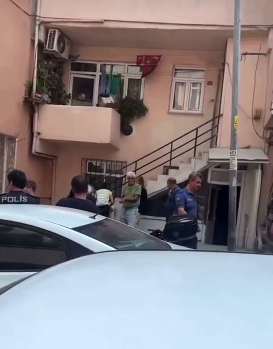 Küçükçekmece’de eşini silahla vuran koca yakalandı